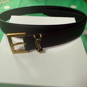 Stylish Women's black belt